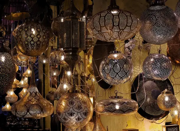 Lanterne nel Souk Haddadine